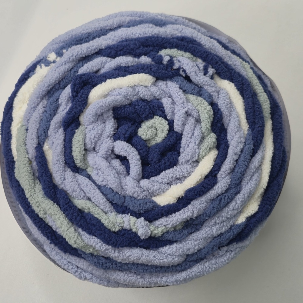 BERNAT Blanket All In One Granny Double Denim Super Bulky Yarn NEW 8.5oz - Picture 3 of 6